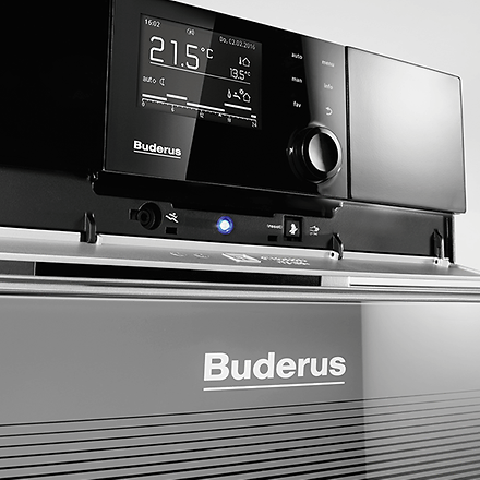 Gasheizung Logano plus KB192i Buderus Detail Regelung Logamatic RC310